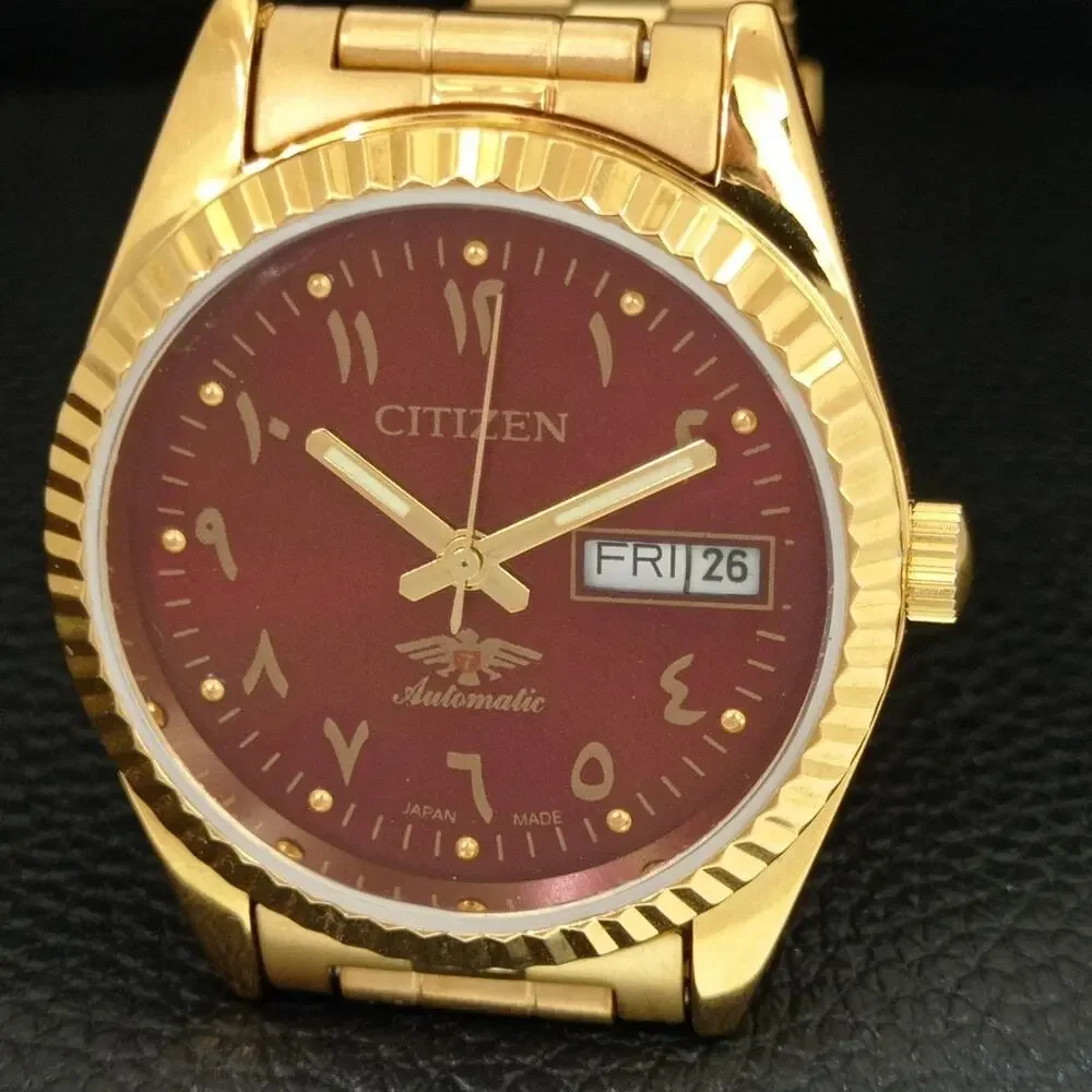 Vintage 1985 Citizen Automatic Mens Gold Watch W/daydate & Red accents